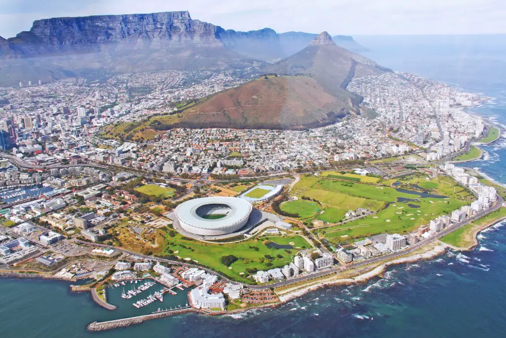 Capturing Cape Town's enchantment with Table Mountain's silhouette